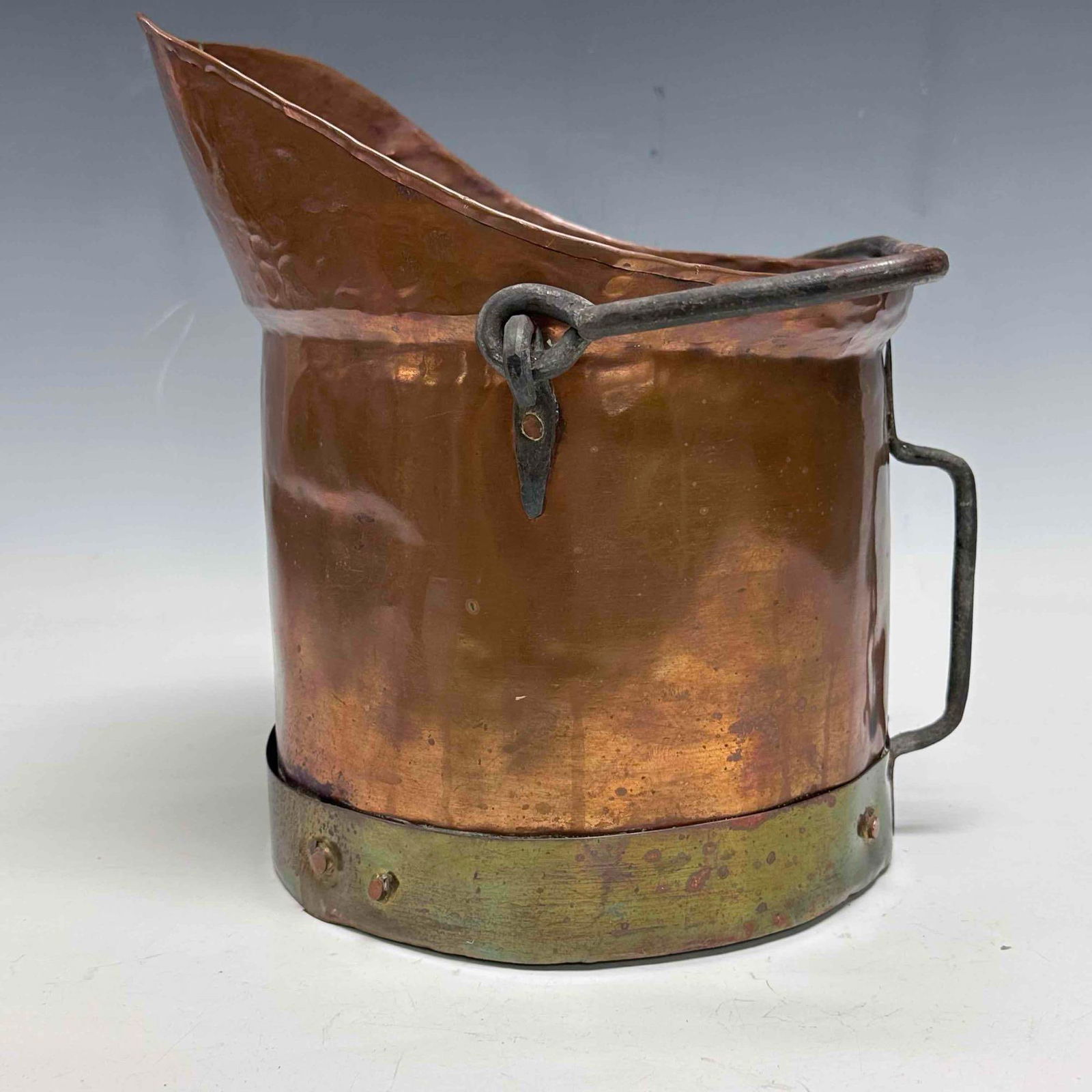 Hammered Copper Coal Scuttle - 5