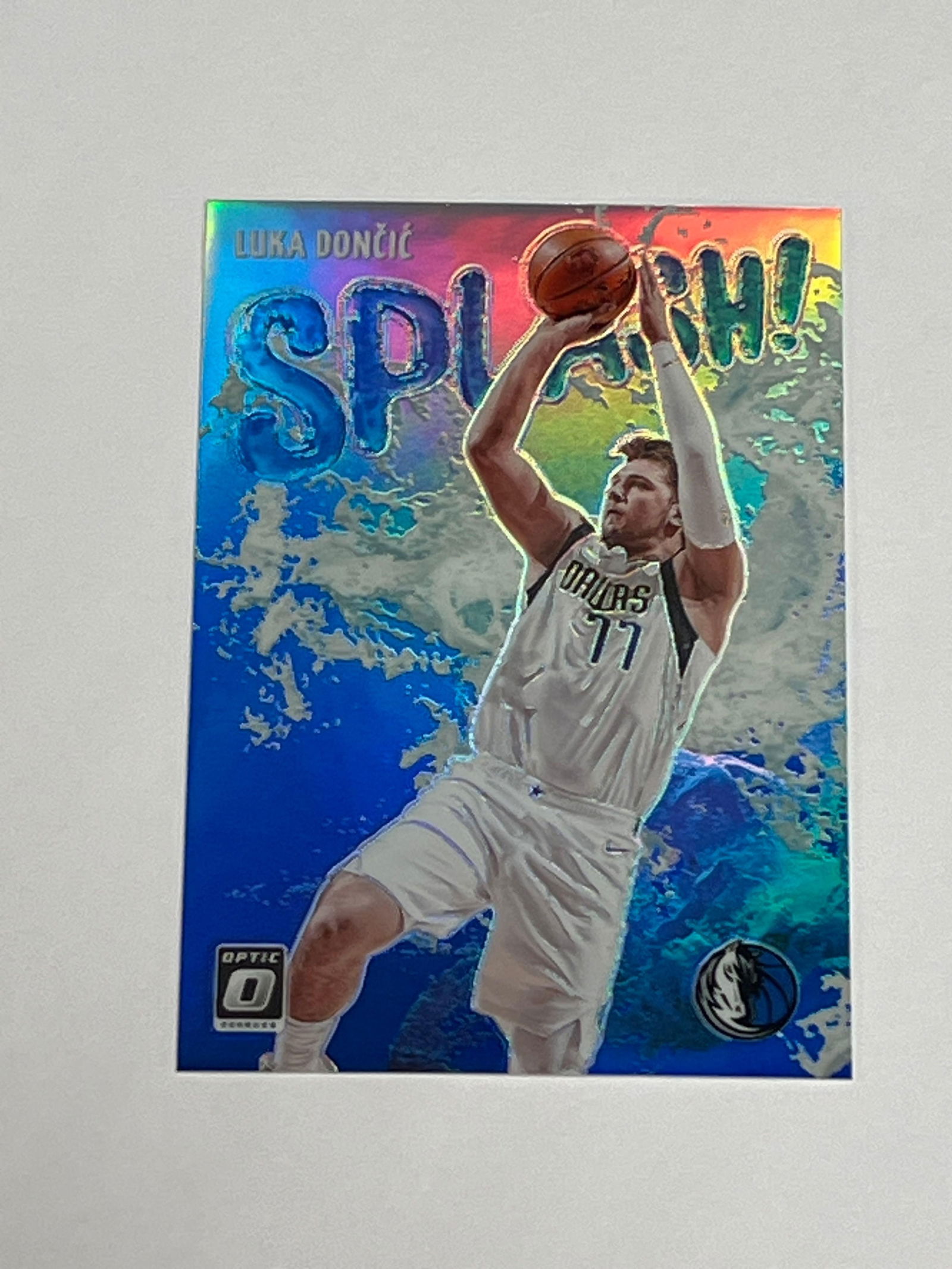 Luka Doncic 2021-22 Donruss Optic Splash Holo #12/85 (1 of 9)