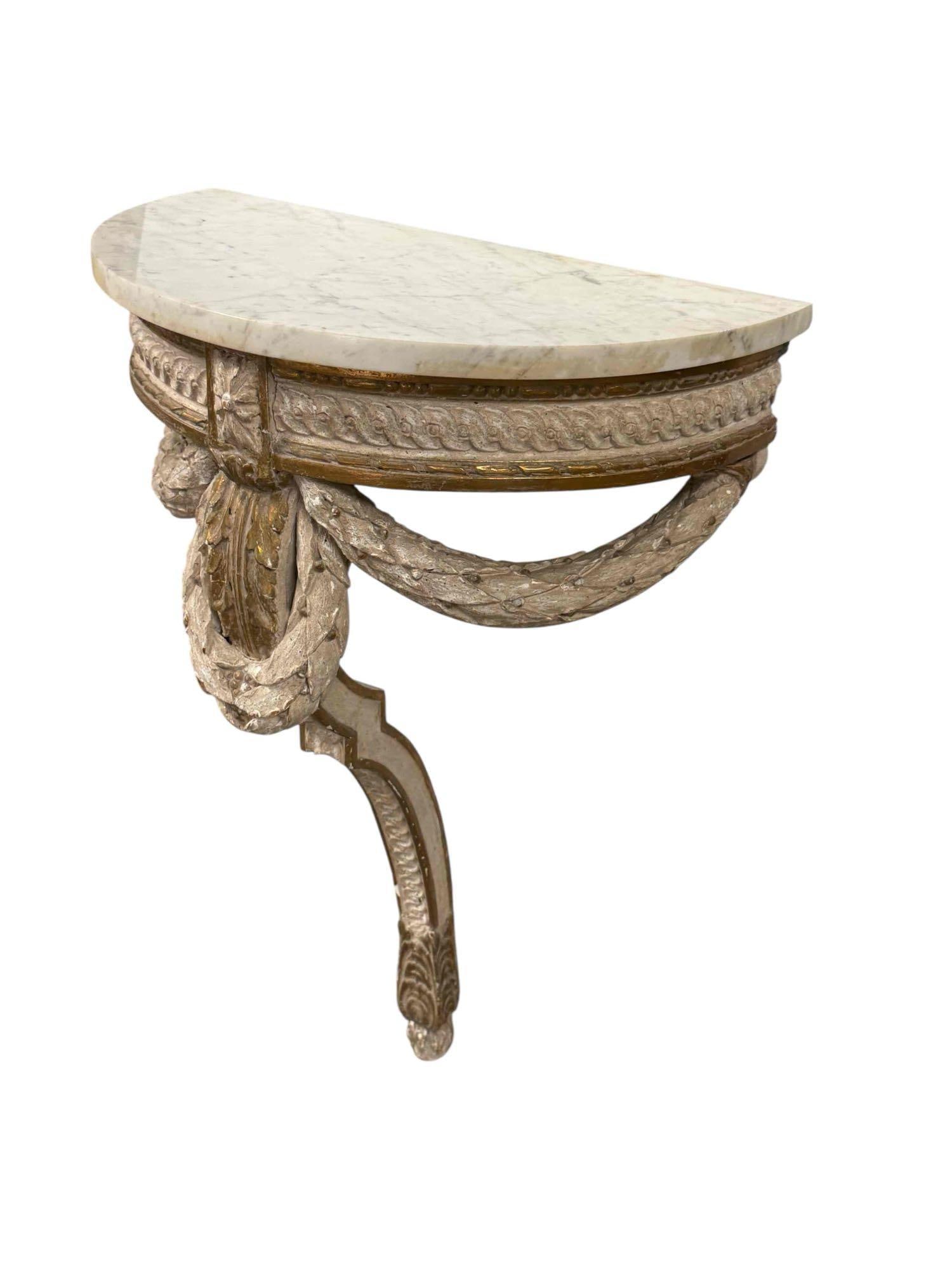 A French Louis XV Marble Top Partial Gilt Console / Wall Shelf: Measuring approx 30.5" h x 20.5" w x 11" d. Light use and wear, overall very good as shown, see photos