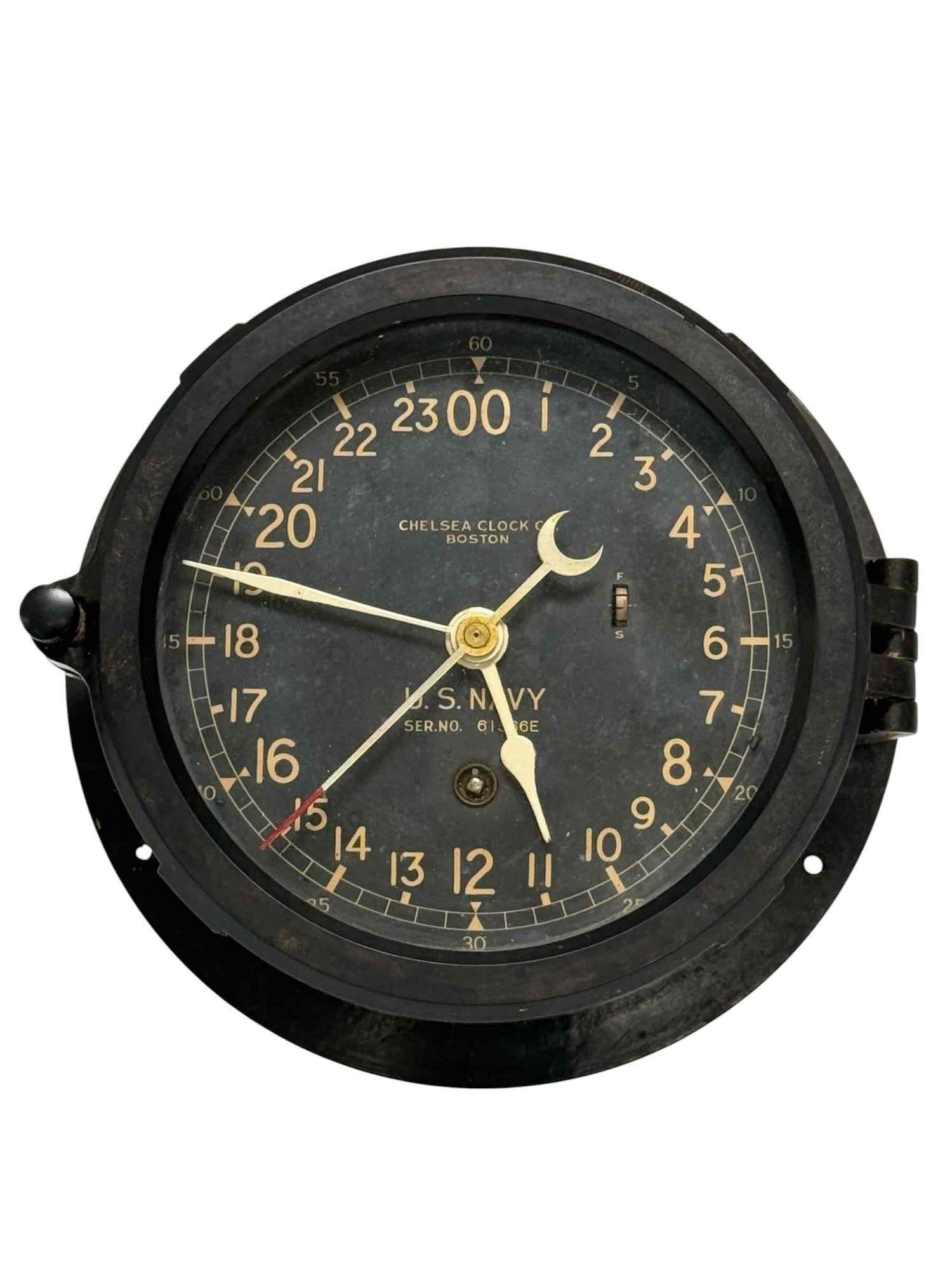 WW2 US Navy Chelsea Ship Clock Bakelite Case (1 of 17)