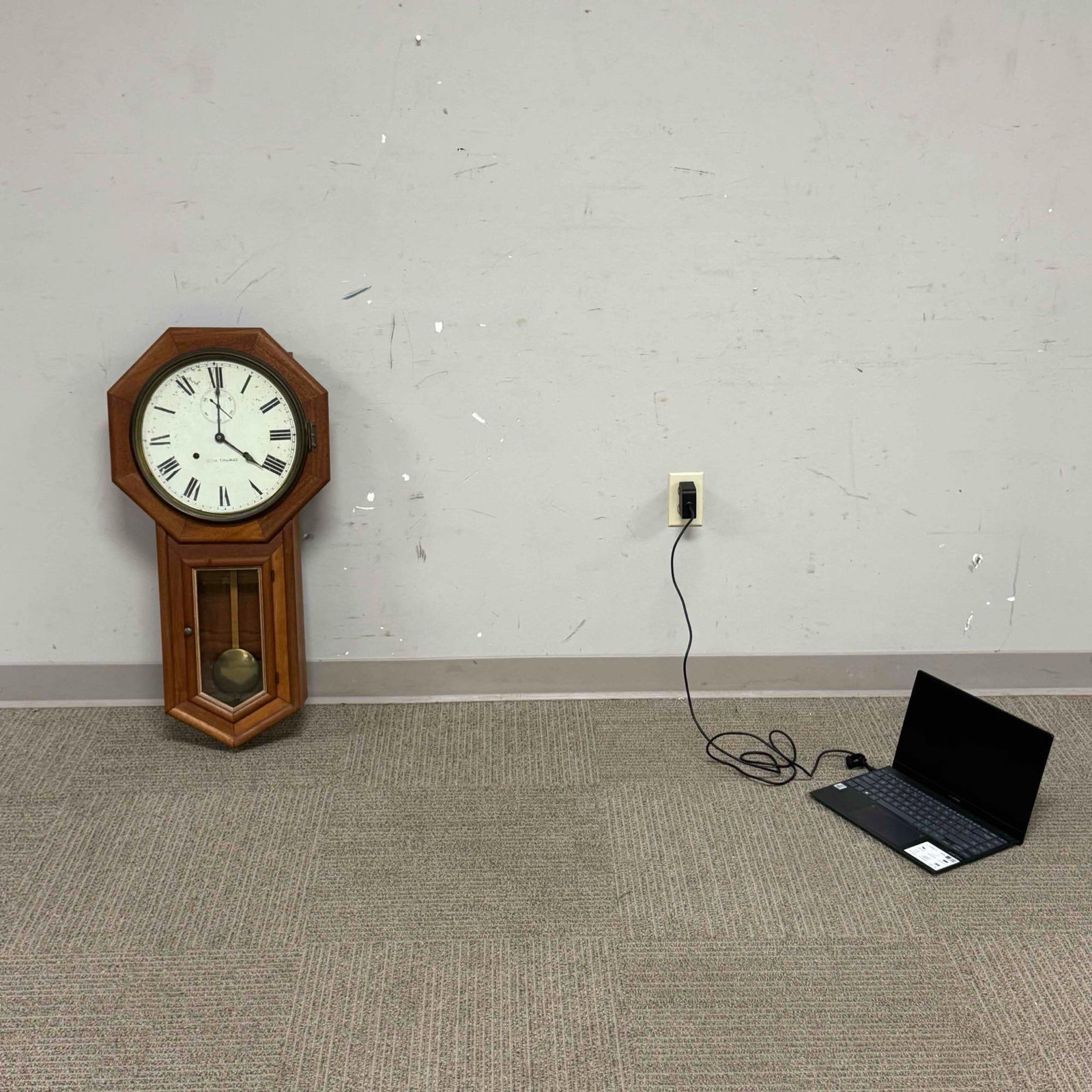 Antique Seth Thomas Wall Clock - 7