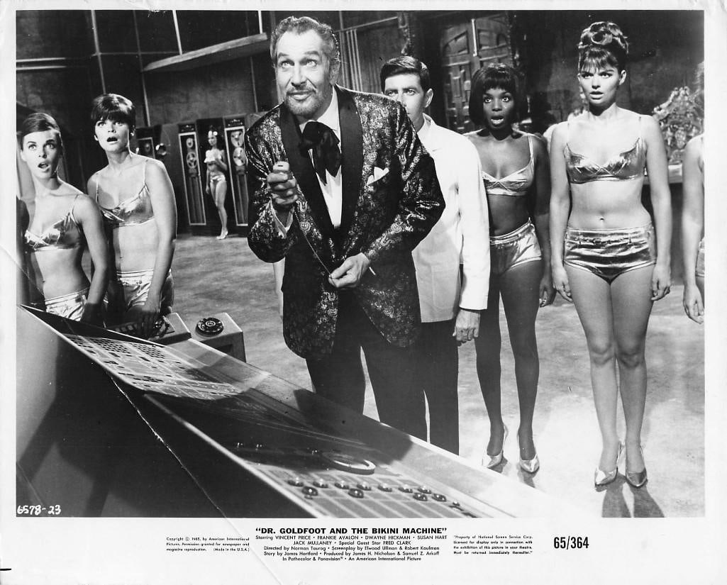 Dr. Goldfoot and His Bikini Machine - Stills: Quantity: 18 Year: 1965 Condition:B+ Country: U.S.A Studio: American International Size: 8x10 Genre: Horror / Comedy Stars: All stills with Vincent Price, Frankie Avalon, Susan Hart