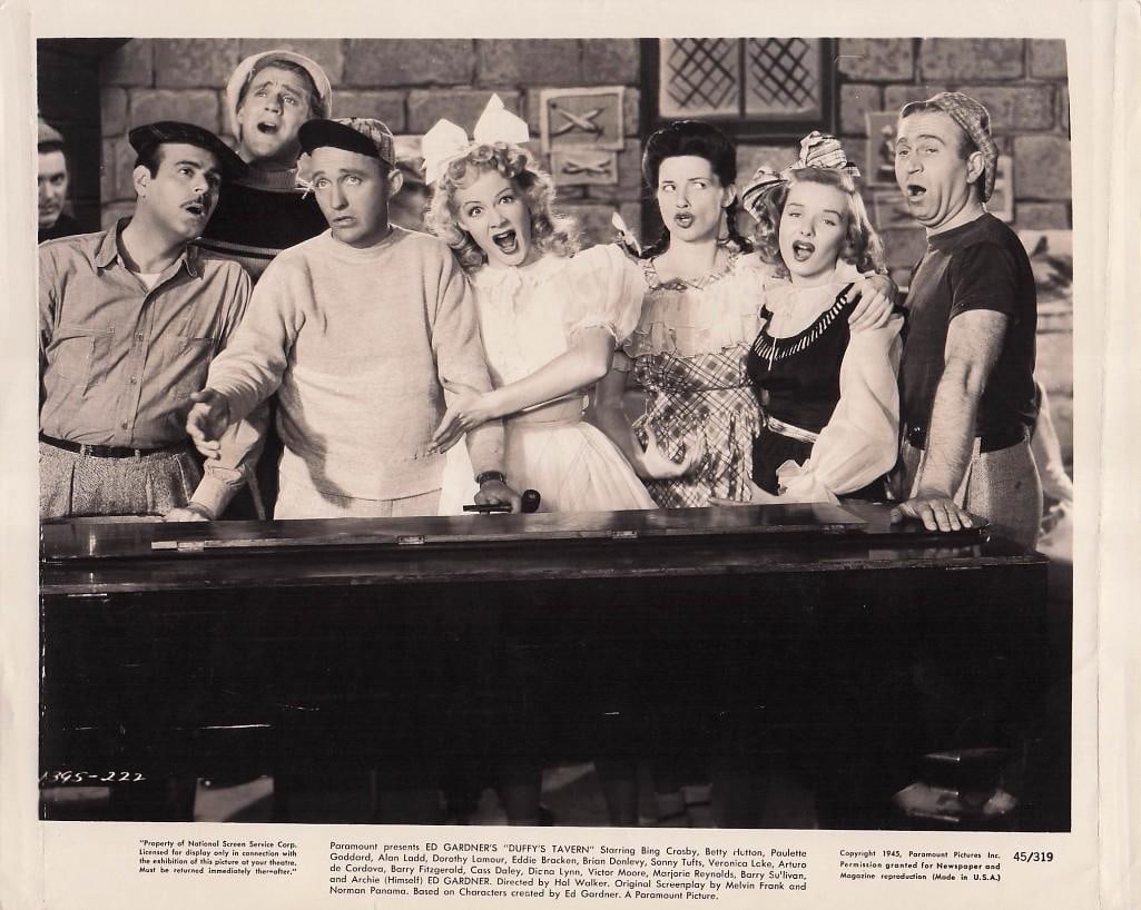 Duffy's Tavern - Stills (1 of 20)