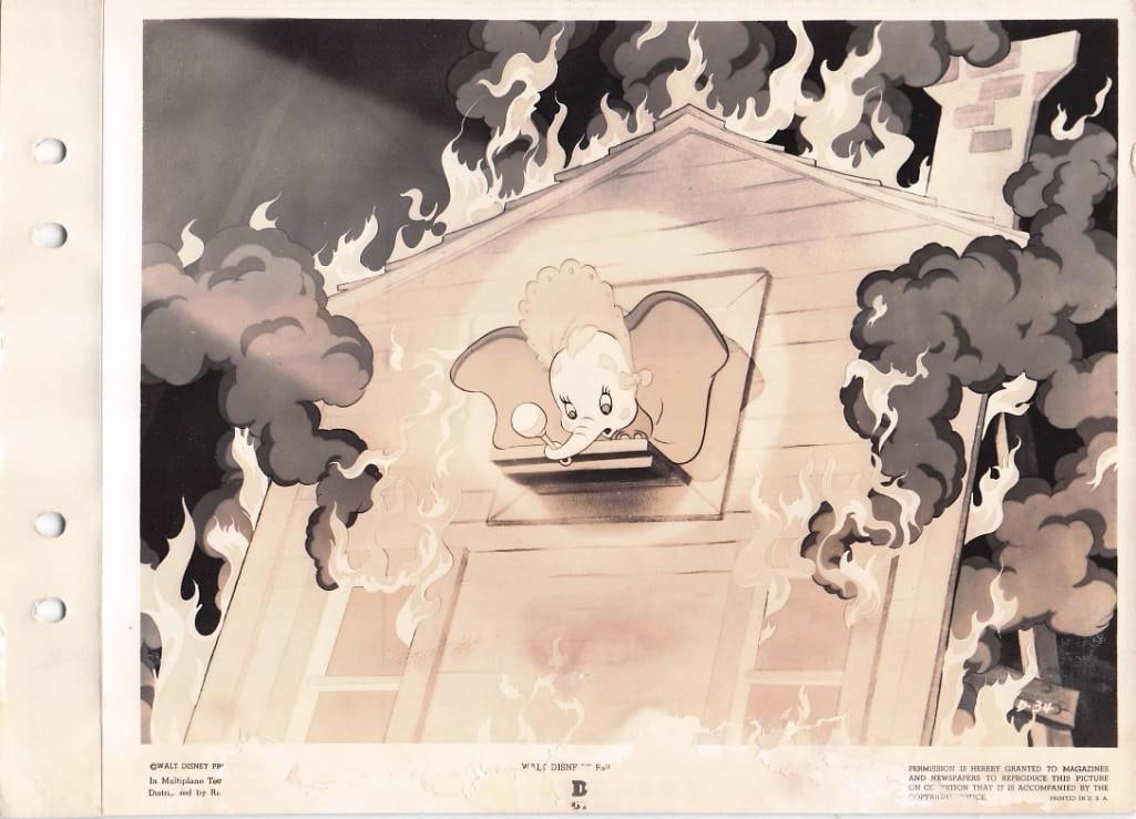 Dumbo - Keybook Scene stills: Quantity: 15 Year: 1941 Condition:B+ Country: U.S.A Studio: RKO / Disney Size: 8x11 Genre: Animation Stars: Dumbo, Circus Clowns, Train