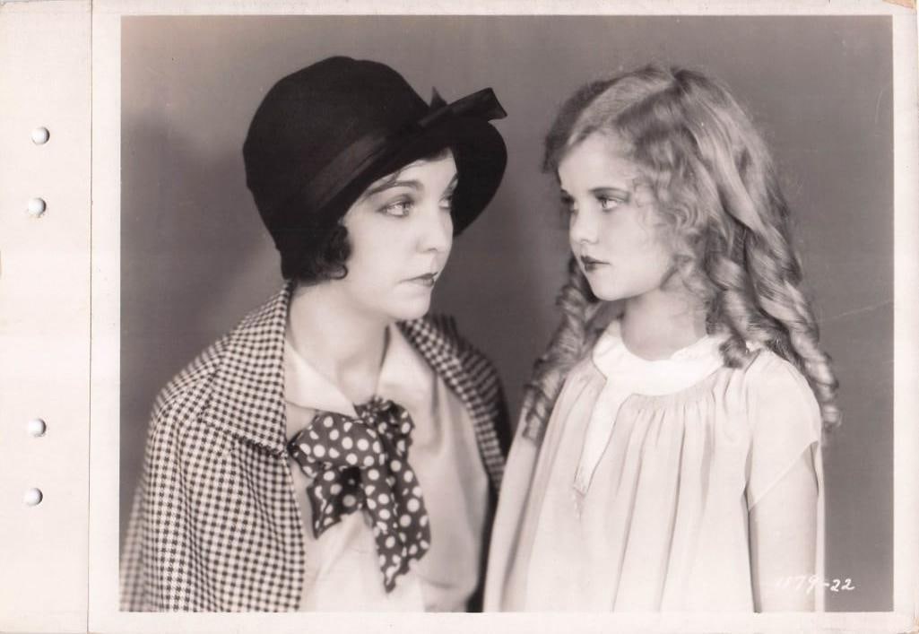 The Dummy - Keybook Stills: Quantity: 15 Year: 1929 Condition:B+ Country: U.S.A Studio: Paramount Size: 8x11 Genre: Silent Stars: Jack Oakie, Zasu Pitts, Eugene Palette, Vondell Darr