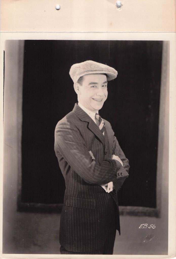 The Early Bird - Keybook Stills - Vertical: Quantity: 20 Year: 1925 Condition:B+ Country: U.S.A Studio: Tec-Art Size: 8x11 Genre: Silent Comedy Stars: Johnny Hines, Sigrid Holmguist