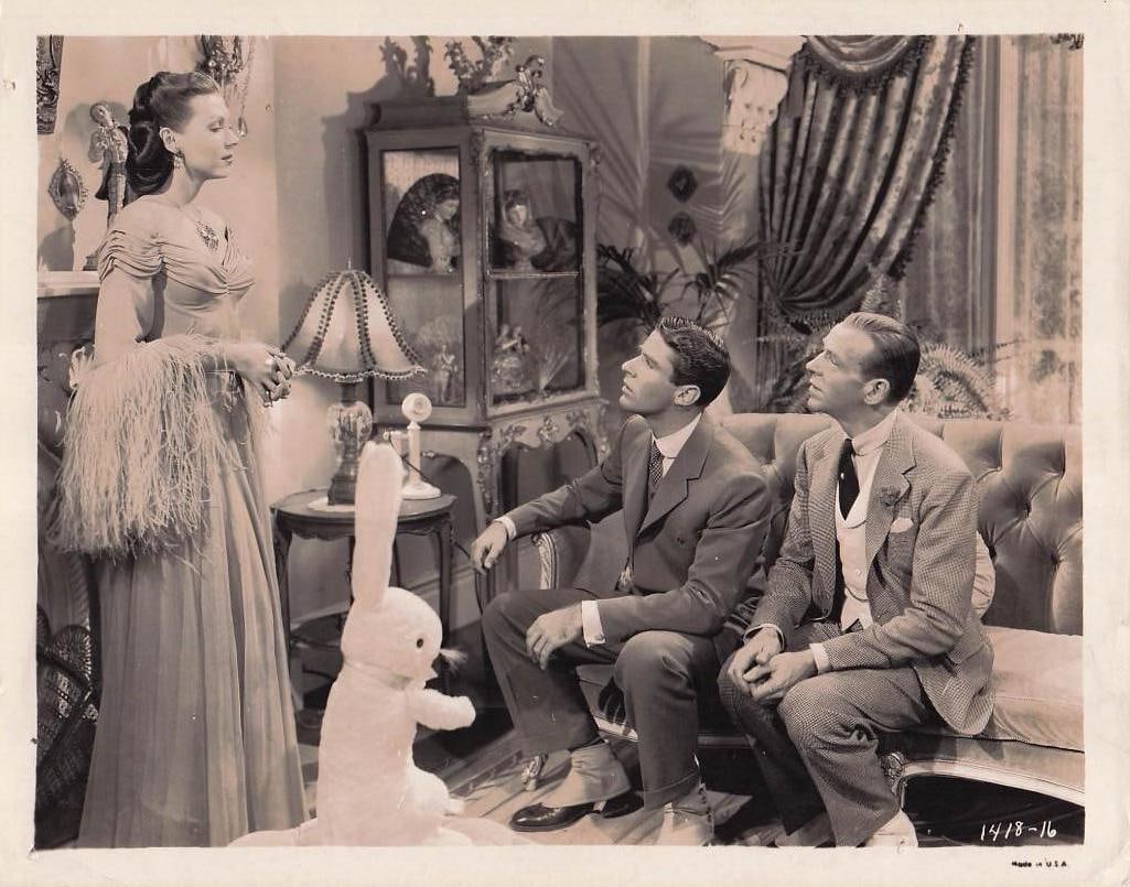 Easter Parade - Horizontal Stills - 12