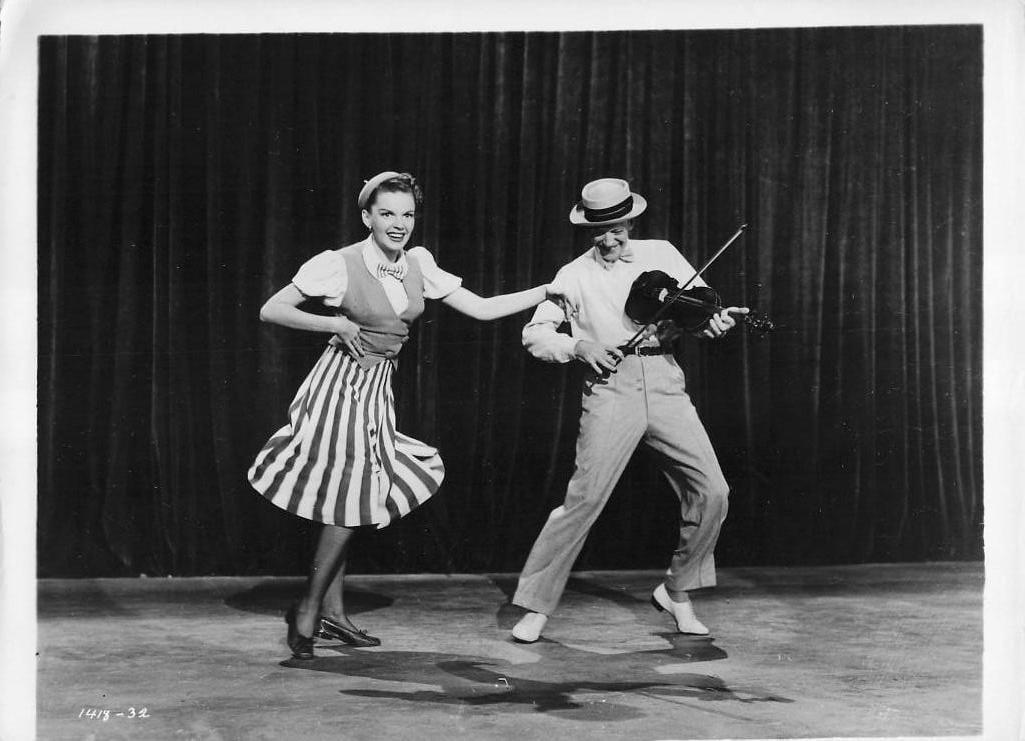Easter Parade - Horizontal Stills - 15
