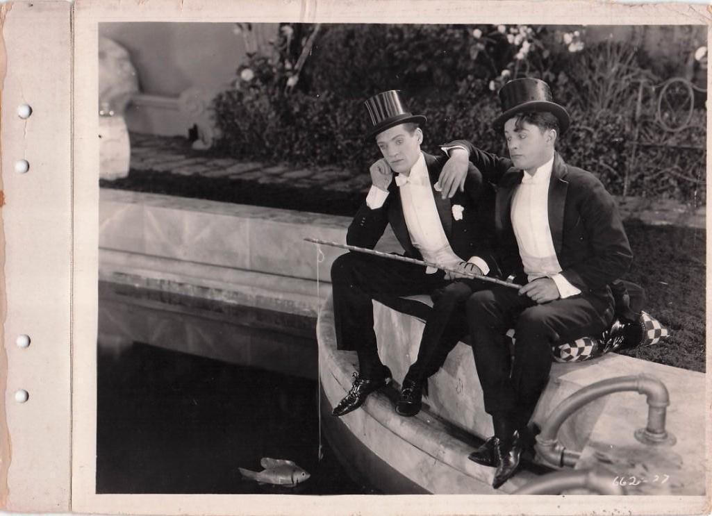Empty Hands - Keybook Stills: Quantity: 13 Year: 1924 Condition:B+ Country: U.S.A Studio: Paramount Size: 8x10 Genre: Silent Stars: Gertrude Olmstead, Charles Clary, Ramsey Wallace