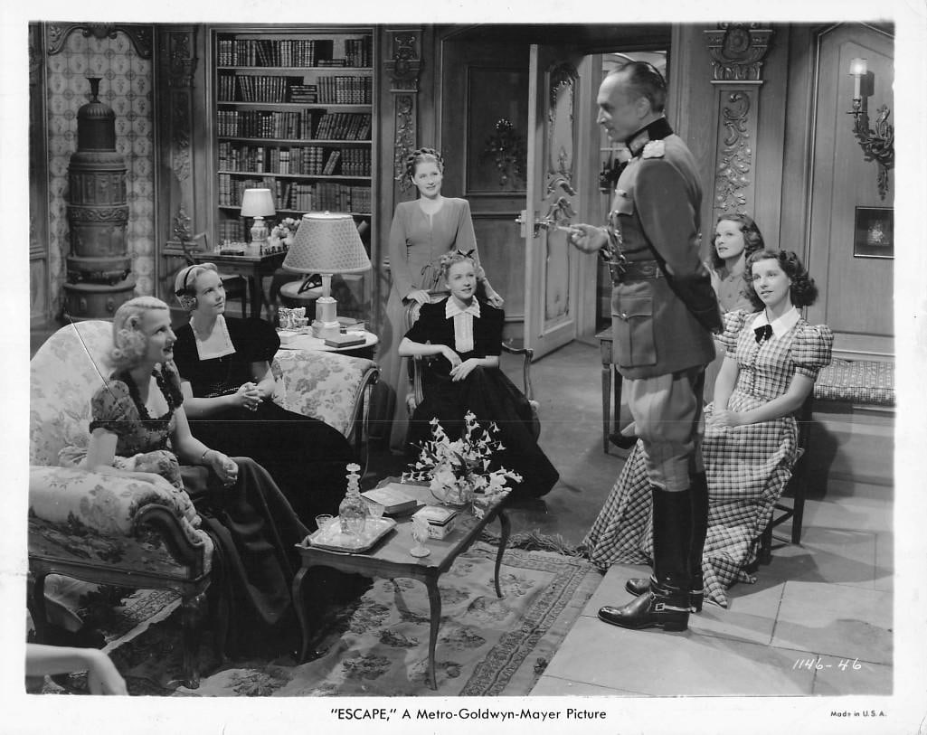 Escape - Sills: Quantity: 14 Year: 1941 Condition:B+ Country: U.S.A Studio: MGM Size: 8x10 Genre: War Stars: Norma Shearer, Robert Taylor, Conrad Veidt, Alla Nazimova