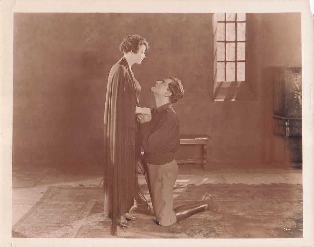The Eternal City - Stills: Quantity: 8 Year: 1923 Condition:B+ Country: U.S.A Studio: First National Size: 8x10 Genre: Silent Stars: Barbara La Marr, Lionel Barrymore, Bert Lytell
