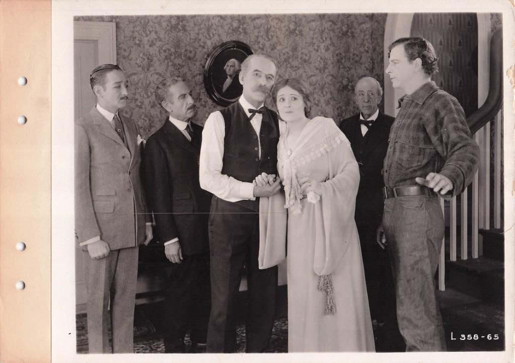 Faith Healer - Keybook Stills: Quantity: 20 Year: 1921 Condition:B+ Country: U.S.A Studio: Famous Players - Lasky Size: 8x10 Genre: Silent - Western Stars: Milton Stills, Ann Forrest, Adolph Menjou
