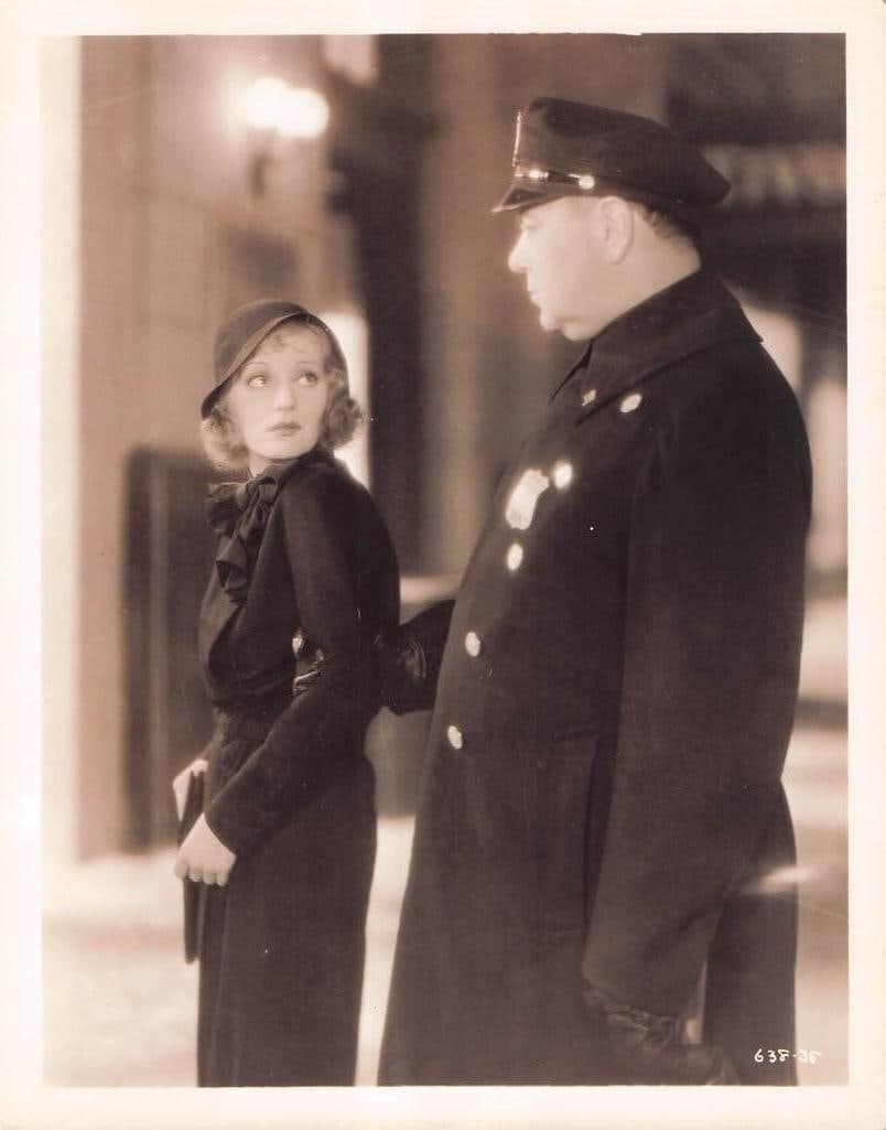 Faithless - Stills: Quantity: 15 Year: 1932 Condition:B+ Country: U.S.A Studio: Romance Size: 8x10 Genre: Romance Stars: Tallulah Bankhead, Robert Montgomery, Hugh Herbert, Henry Kolker