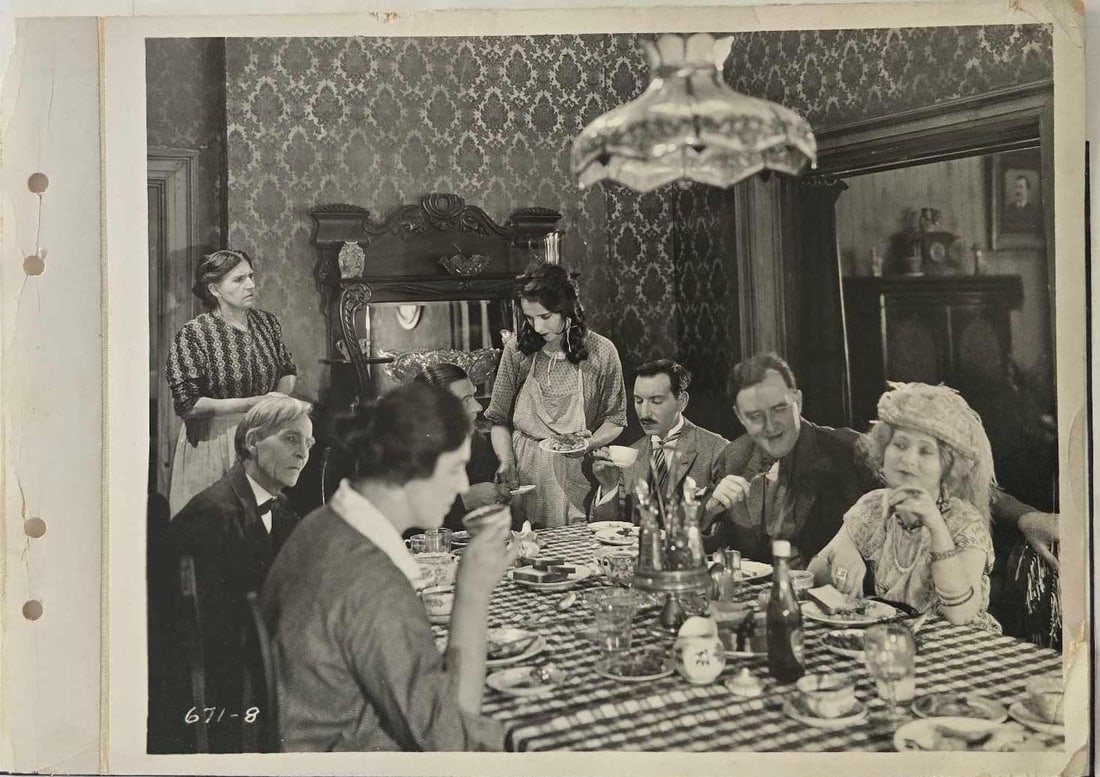 Dangerous Money - Keybook Stills: Quantity: 10 Year: 1924 Condition: B Country: U.S.A Studio: Paramount Size: 8x11 Genre: Silent Stars: Bebe Daniels, Tom Moore, Dolores Cassinelli