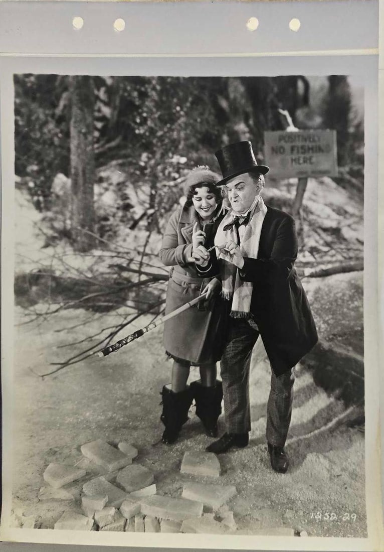 Dangerous Nan McGrew - Keybook Stills: Quantity: 20 Year:1930 Condition: B Country: U.S.A Studio: Paramount Size: 8x11 Genre: Comedy Stars: Helen Kane, Victor Moore, James Hall, Frank Morgan, Stu Erwin