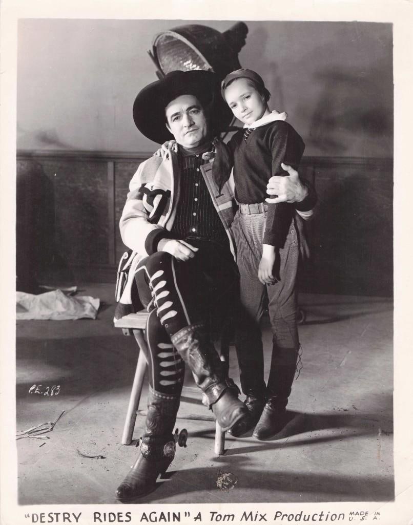 Destry Rides Again - Stills (1 of 14)