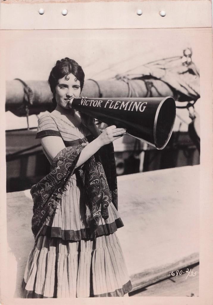 The Devils Cargo - Keybook Stills: Quantity: 20 Year: 1924 Condition: B+ Country: U.S.A Studio: Paramount Size: 8x10 Genre: Silent Stars: Pauline Stark, Wallace Beery, William Collier Jr., Claire Adams, Raymond Hatton
