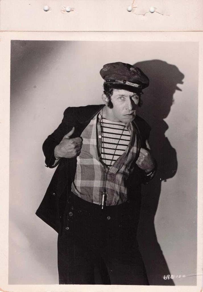 The Devils Cargo - Keybook Portrait Stills: Quantity: 18 Year: 1924 Condition: B+ Country: U.S.A Studio: Paramount Size: 8x10 Genre: Silent Stars: Pauline Stark, Wallace Beery, William Collier Jr., Claire Adams, Raymond Hatton