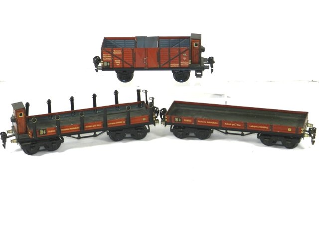 Lot of 3 Marklin O Gauge Freight Cars: Lumber, flat, gondola. All original and excellent condition