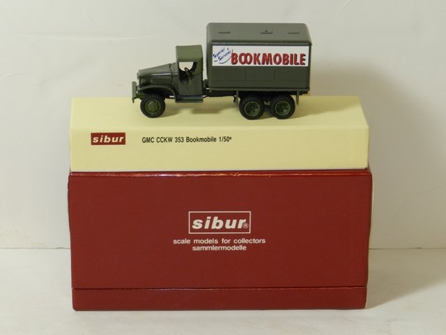 SIBUR SCALE MODEL MILITARY BOOK MOBILE: SIBUR SCALE MODEL MILITARY BOOK MOBILE. MINT IN BOX