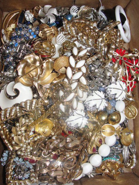 Collection Of Vintage Trifari Costume Jewelry: 60+pieces of vintage costume jewelry , most all Trifari, Condition very good.