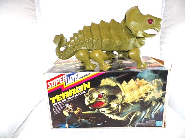 Hasbro SUPER JOE Adventure Team TERRON w/ Box: All original and complete with orginal box. Dated 1978