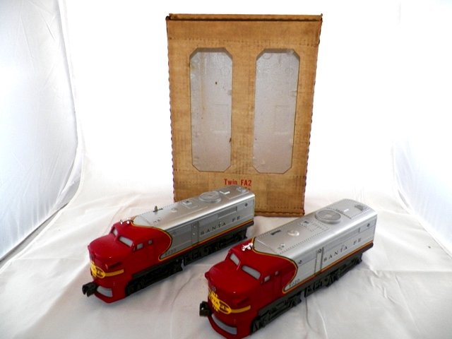 LIONEL #6-8020 TWIN FA2 SANTA FE A-B UNIT w/Box: Great Engine set with Original Box. Near Mint