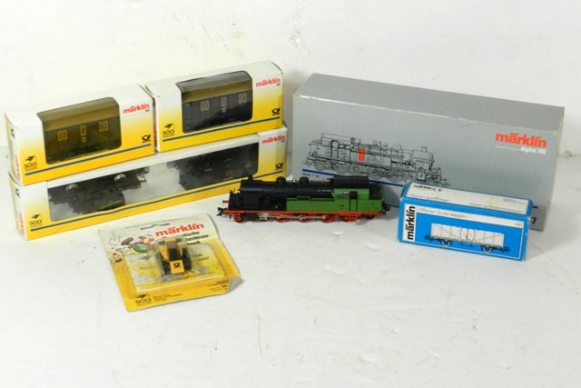 Marklin 3607 Engine with Box: New in box. Prussian class T18 representation.