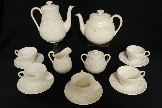 Wedgwood Embossed Queen's Ware Dinnerware (1 of 8)