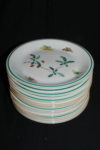 Mottahedeh Famille Verte Salad Plates: Mottahedeh Famille Verte Salad Plates, 8 1/4". No chips or cracks.