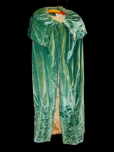 Rare Green Chevalier Silk Velvet Cape Ca. 1920's (1 of 4)