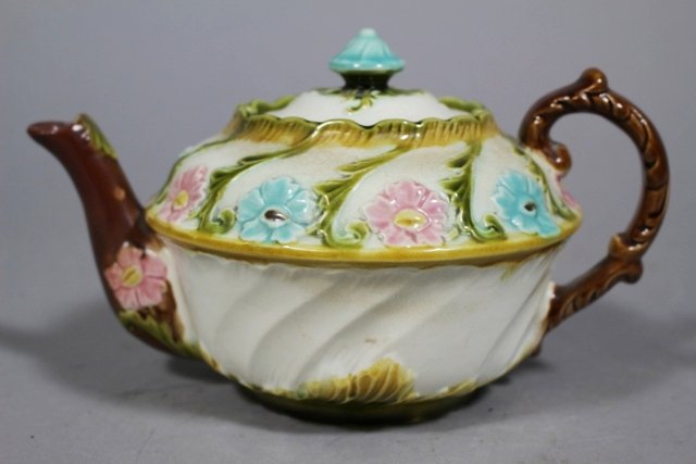 ca 1900 Wardle Pottery Majolica Teapot (1 of 8)