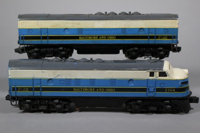 Lionel No. 2368 B&0 Engine Set: Lionel No. 2368 B&0 Engine Set, two piece Baltimore & Ohio engine set, with signs of run time and wear to engine bodies. Fair to good condition, see photos.