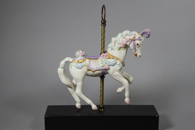 Cybis Porcelain Carousel Horse Sugarplum #683 (1 of 8)