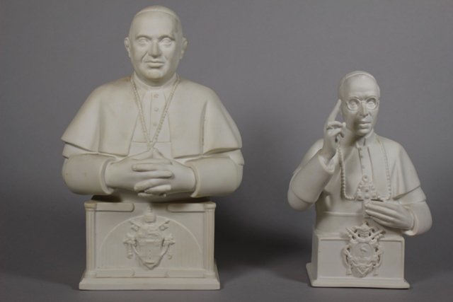 Boehm Pope Pius XII & Pope John XXIII Figurines (1 of 7)