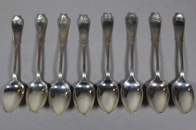 7 Tiffany & Co. "Beekman" Sterling Silver Teaspoons (1 of 8)