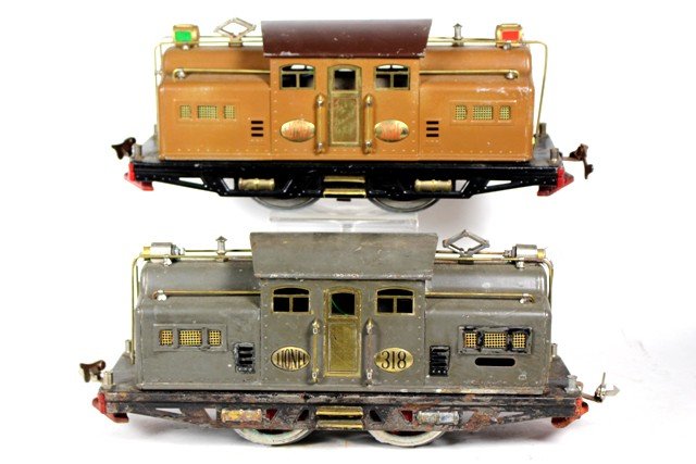 Lionel No. 318 and No. 318e Locomotives: Lionel No. 318e- Lionel No. 318 Locomotive- some minor scratches and paint chips, some loose brass pieces on top and window screens, overall good condition. significant paint loss and rust damage arou