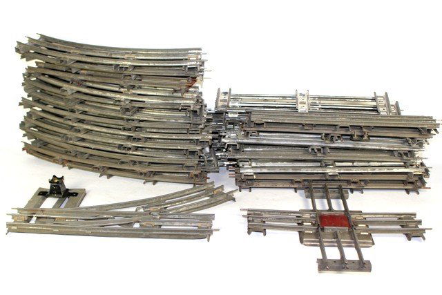 36 Assorted Pieces of Standard Gauge Track (1 of 4)