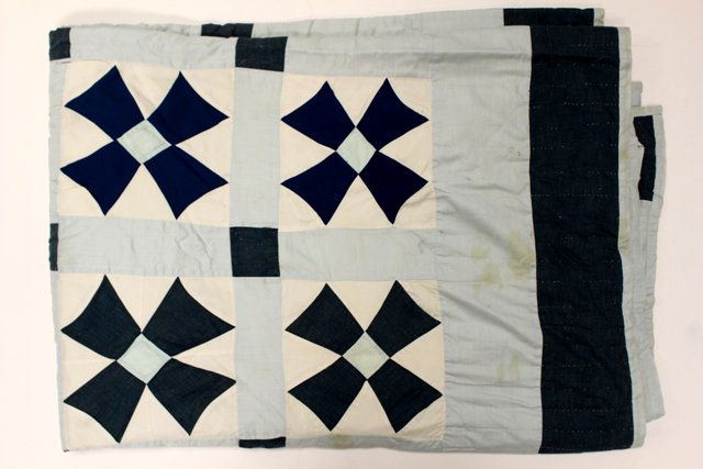 Windmill Pattern Hand Stitched Ohio Amish Quilt (1 of 6)