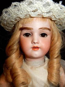 Heinrich Handwerck Simon & Halbig Doll # 2 1/4 (1 of 10)