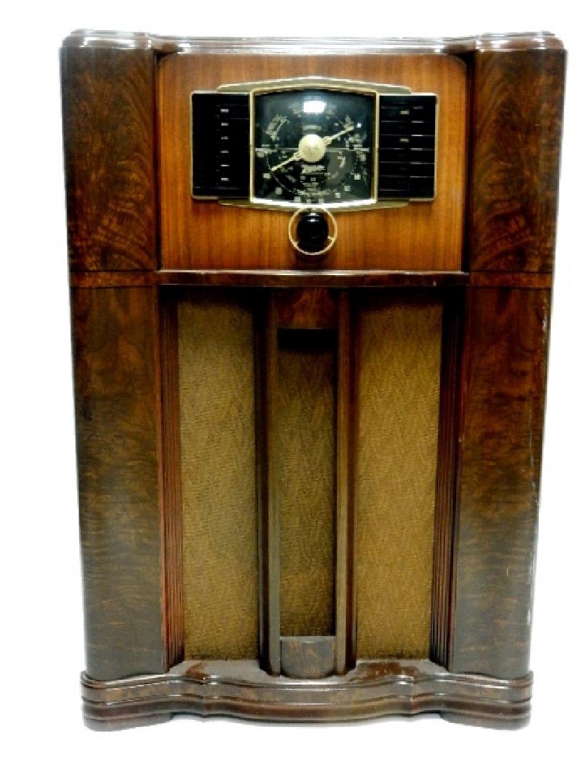 Zenith Deco Refurbished Floor Model Radio (1 of 8)