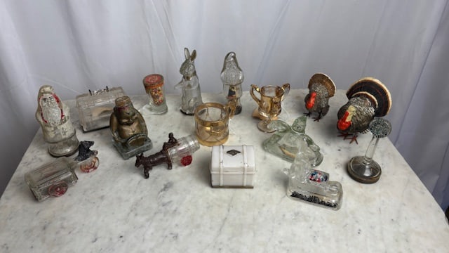 16 Assorted Vintage and Antique Candy Packages "Candies" - Figural - boot, drum, Santa & more! (1 of 4)