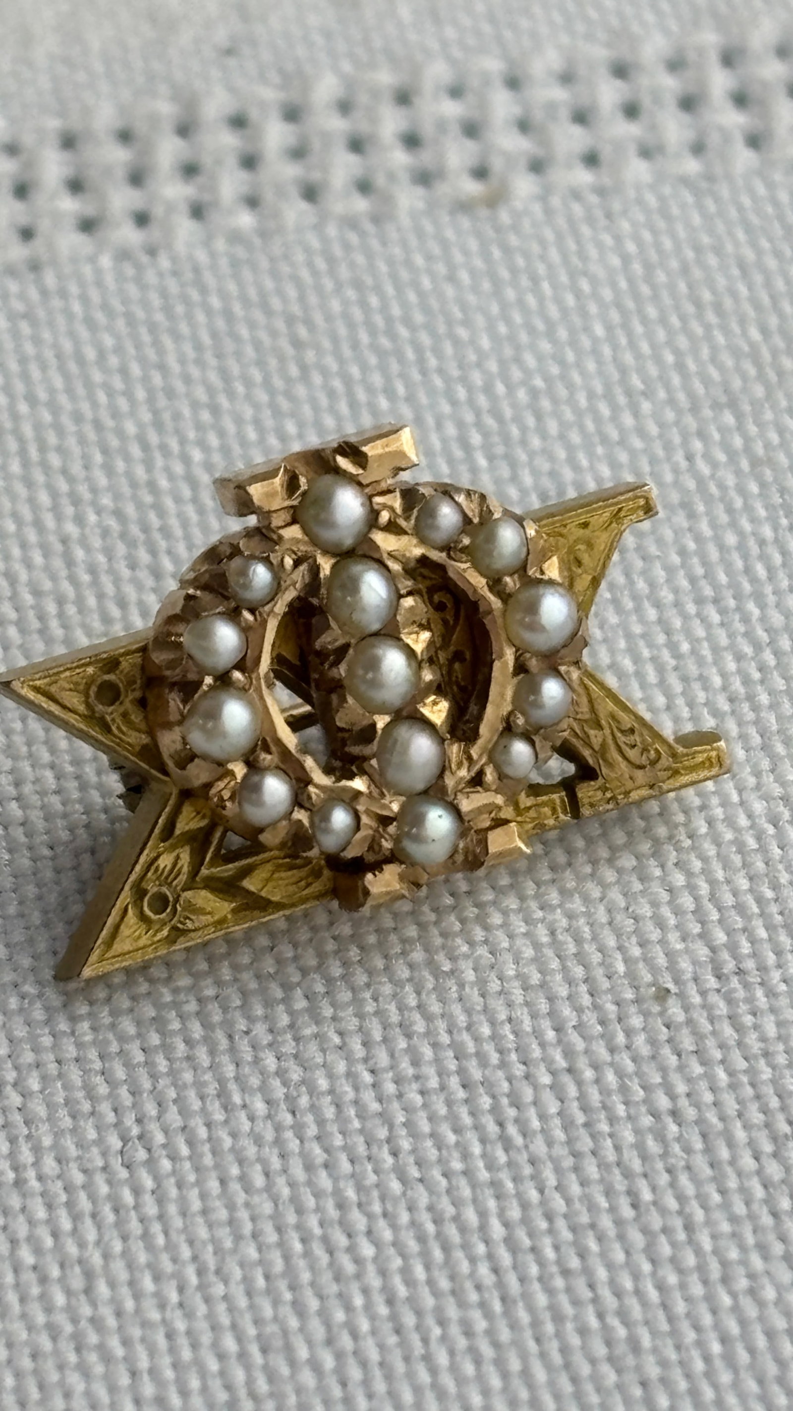Antique Art Deco 1923 PHI SIGMA KAPPA 10K Gold Pearl Fraternity Badge Pledge Pin: Antique Art Deco 1923 PHI SIGMA KAPPA 10K Gold Pearl Fraternity Badge Pledge Pin