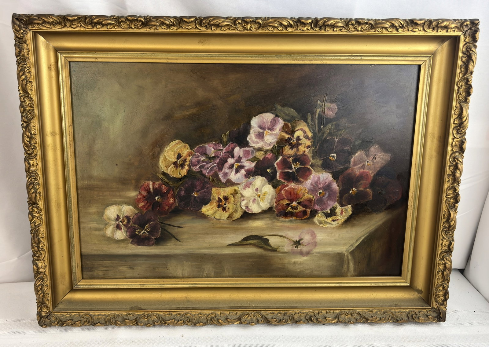 Antique Original Oil Painting, Still Life of Pansies Flowers, Unsigned, Gilt Frame: Antique Original Oil Painting, Still Life of Flowers, Unsigned, Gilt Frame
