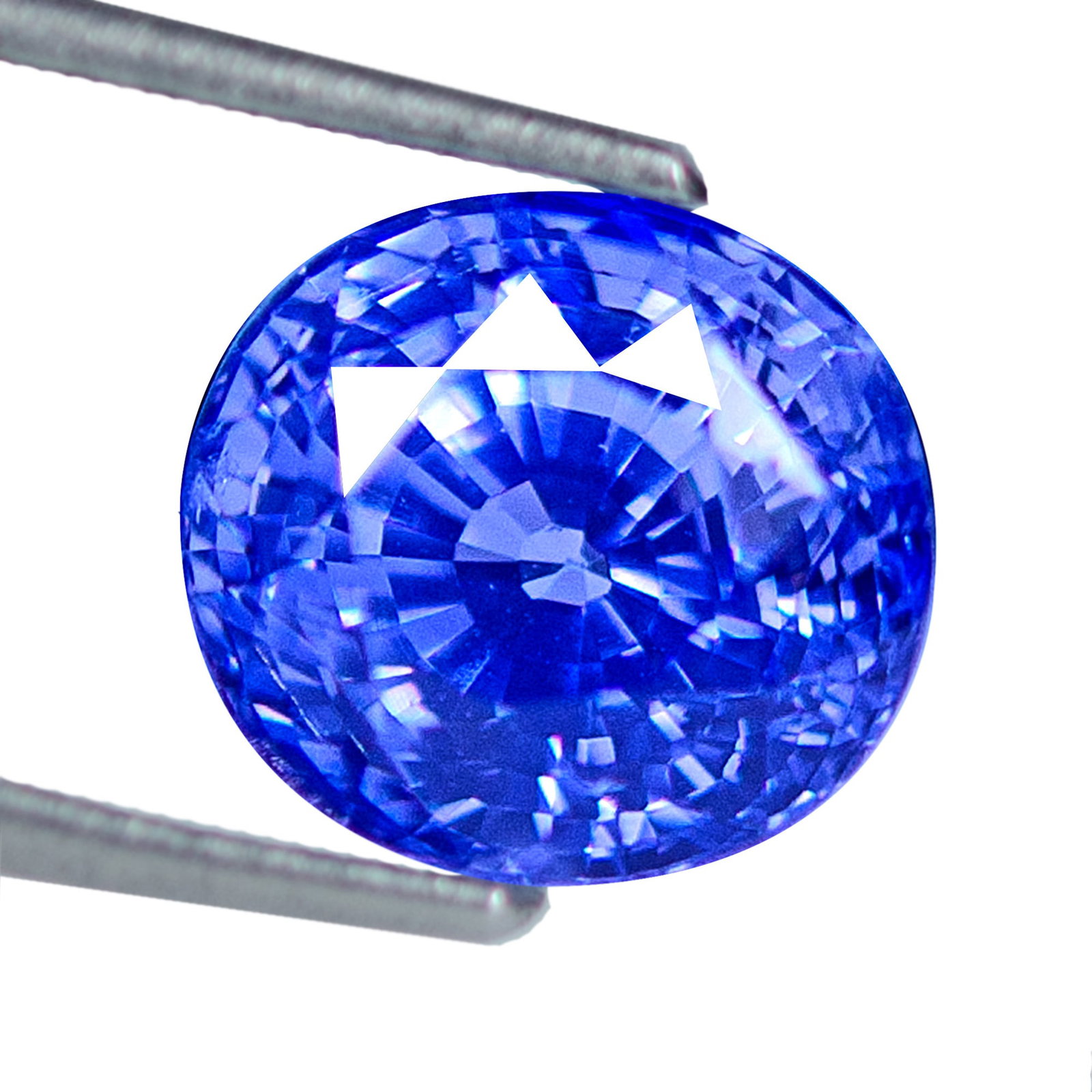 6.45 Cts Bellerephon Certified Blue Sapphire: Natural beauty 6.45 cts Bellerephon Blue Sapphire (BELLEREPHON certified) with eye-clean appearance and strong brilliance. Suited for a investment collection piece; a standout addition to any gemstone