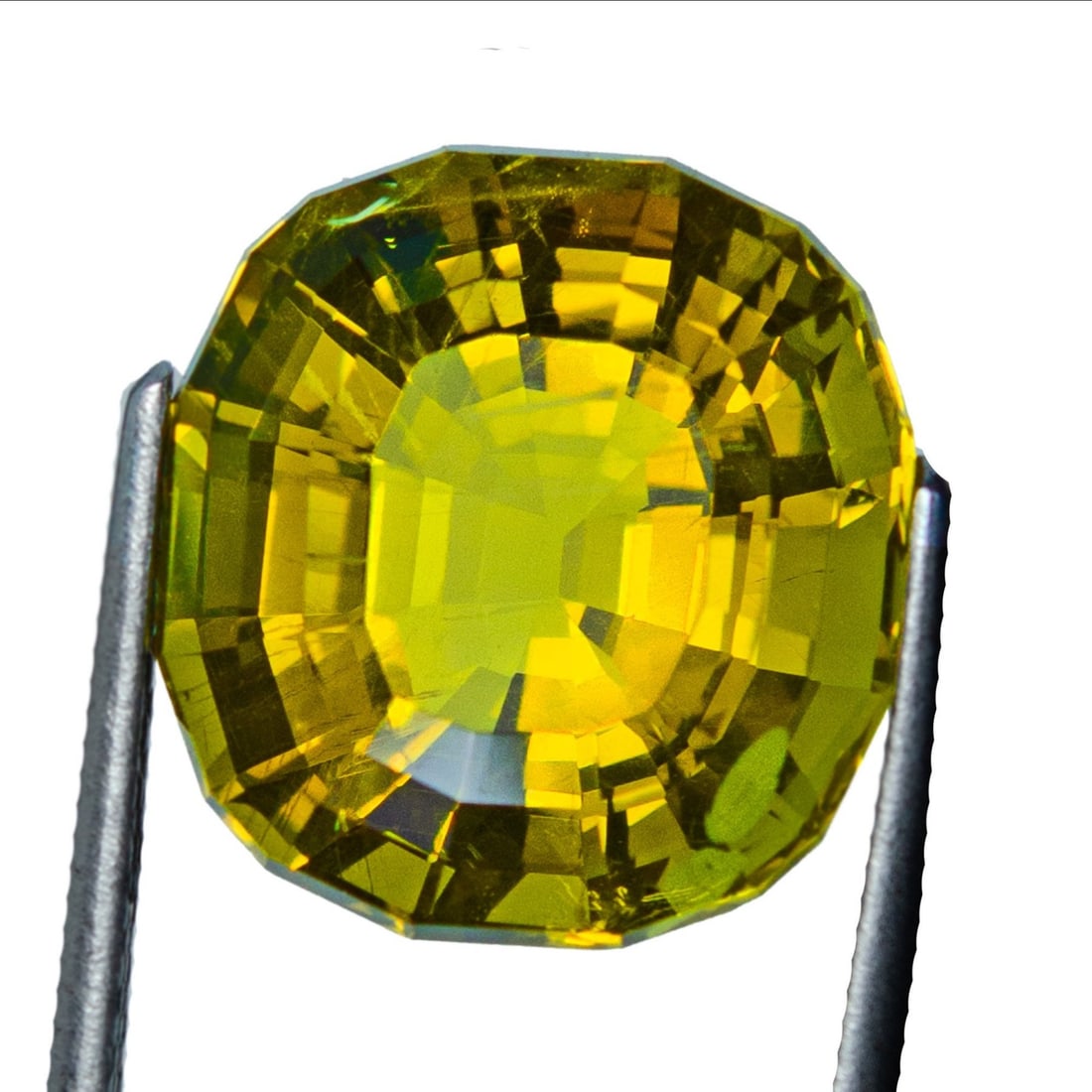 11.71 Cts Orthoclase Fledspar-IGI: 11.71 Cts Orthoclase Fledspar-IGI. Natural 11.71 Ct Orthoclase Feldspar loose gemstone, IGI-certified. Rare collector's gem with golden-yellow glow and fine clarity. Unusual and sought-after gemstone 