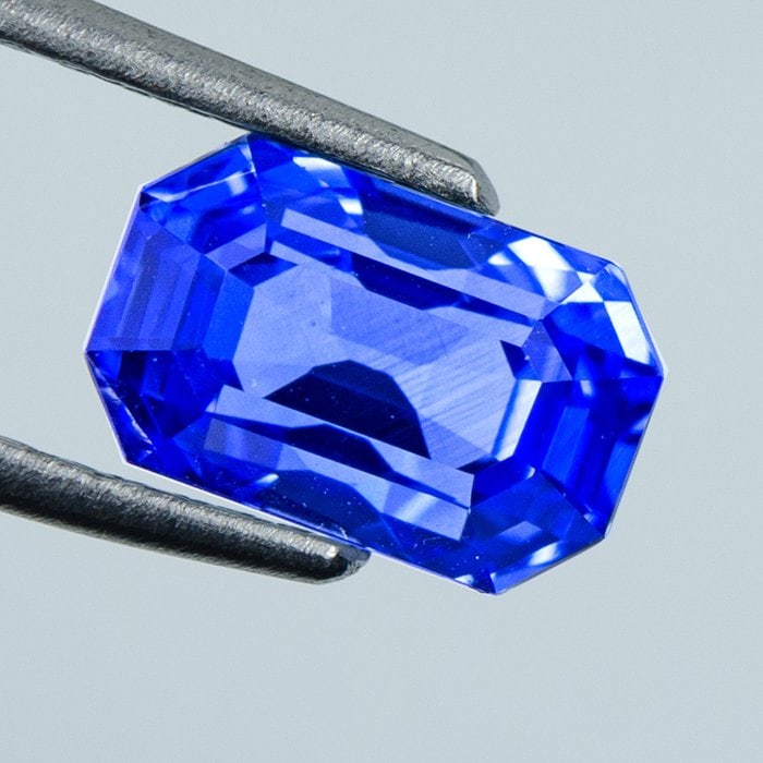 Blue Sapphire - 3.43 ct - Bellerophon Gemlab (1 of 6)