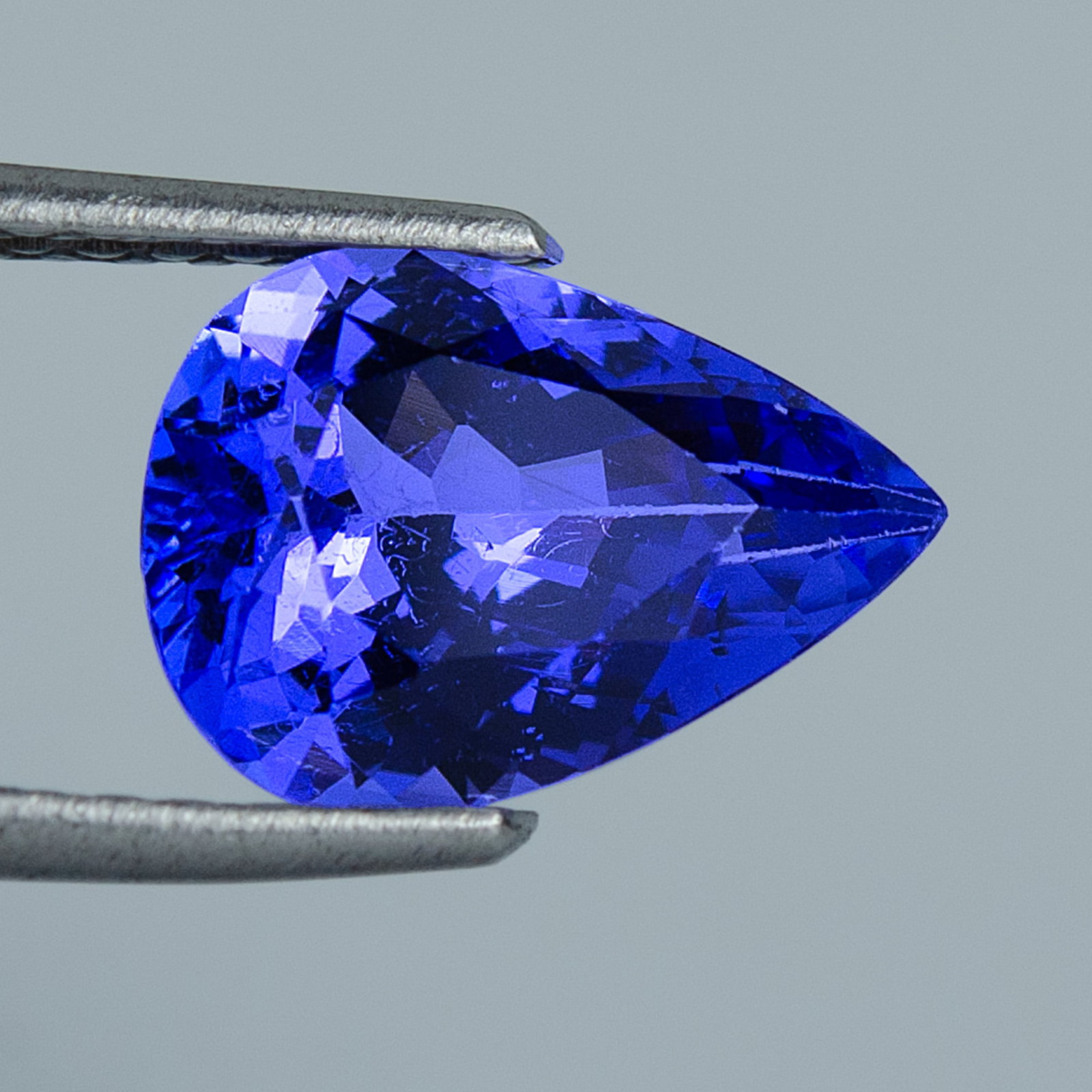Blue Tanzanite - 3.31 ct - International Gemological Institute (IGI) (1 of 6)