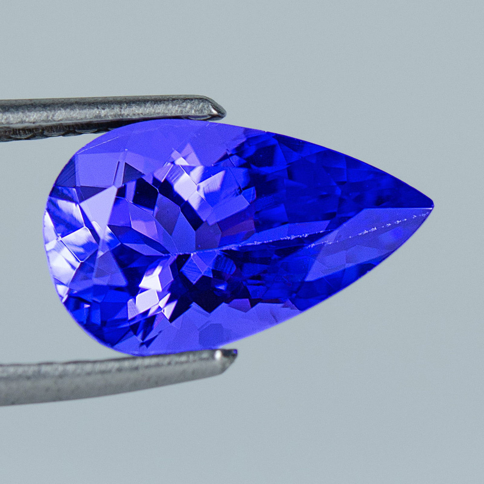Blue Tanzanite - 3.44 ct - International Gemological Institute (IGI) (1 of 6)