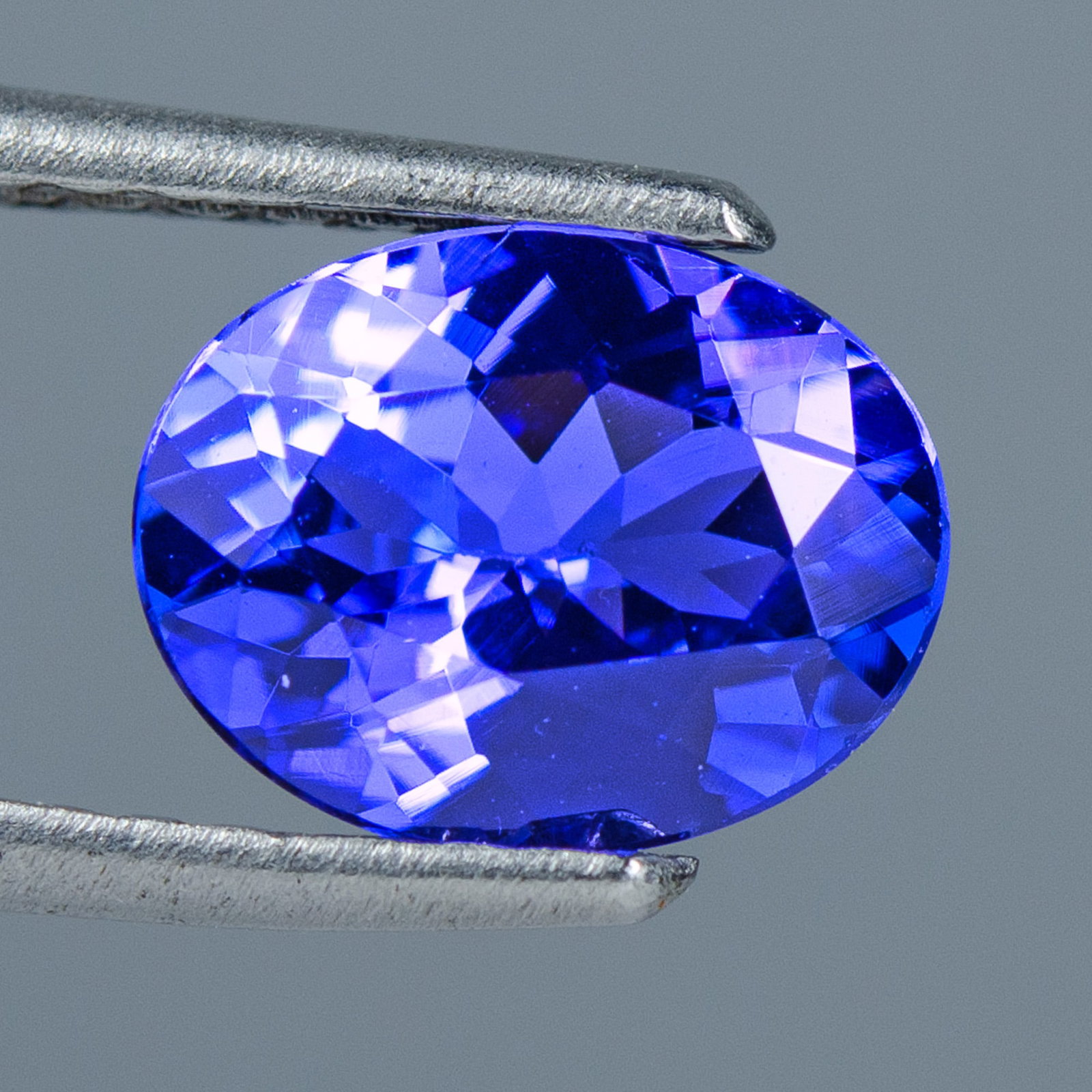 Violet, Blue Tanzanite - 2.03 ct - International Gemological Institute (IGI) (1 of 6)